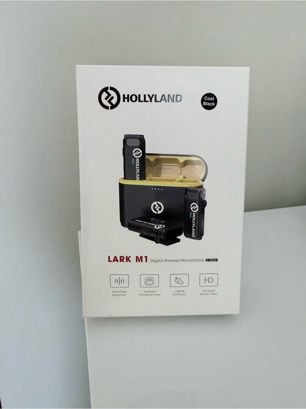 HOLLYLAND Lark M1 Wireless Microphone - Black with Yellow Accent